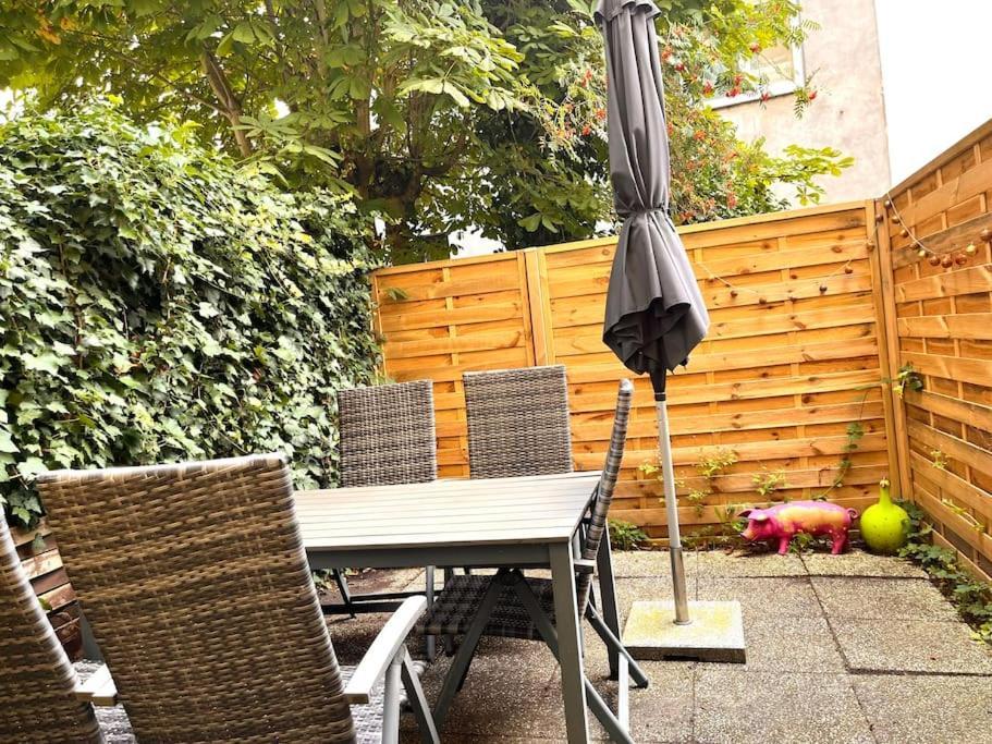 Doppelzimmer Mit Terrasse In Privatem Zuhause Lübeck Eksteriør billede