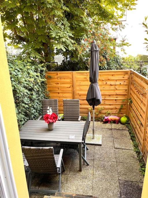 Doppelzimmer Mit Terrasse In Privatem Zuhause Lübeck Eksteriør billede