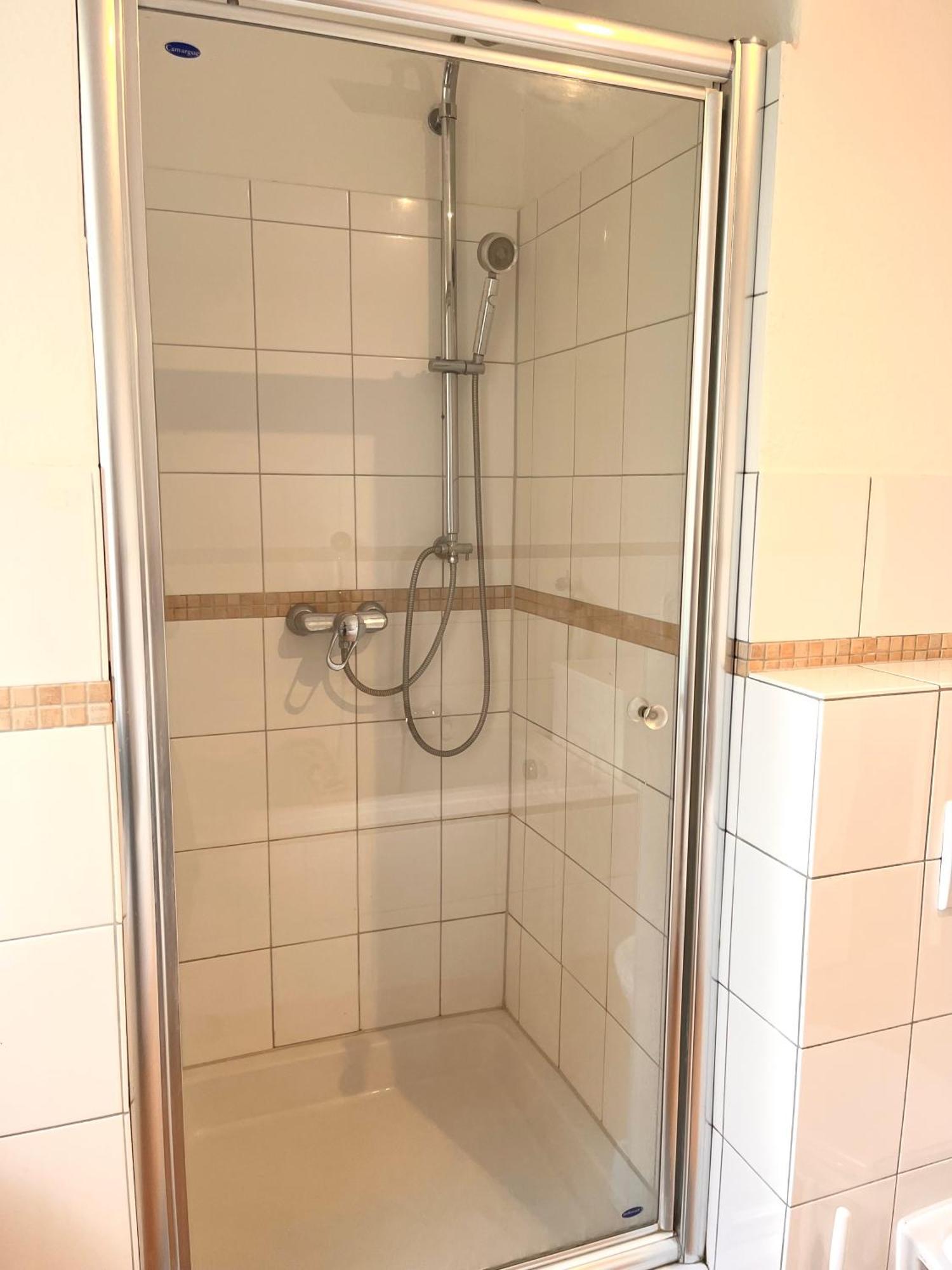 Doppelzimmer Mit Terrasse In Privatem Zuhause Lübeck Eksteriør billede