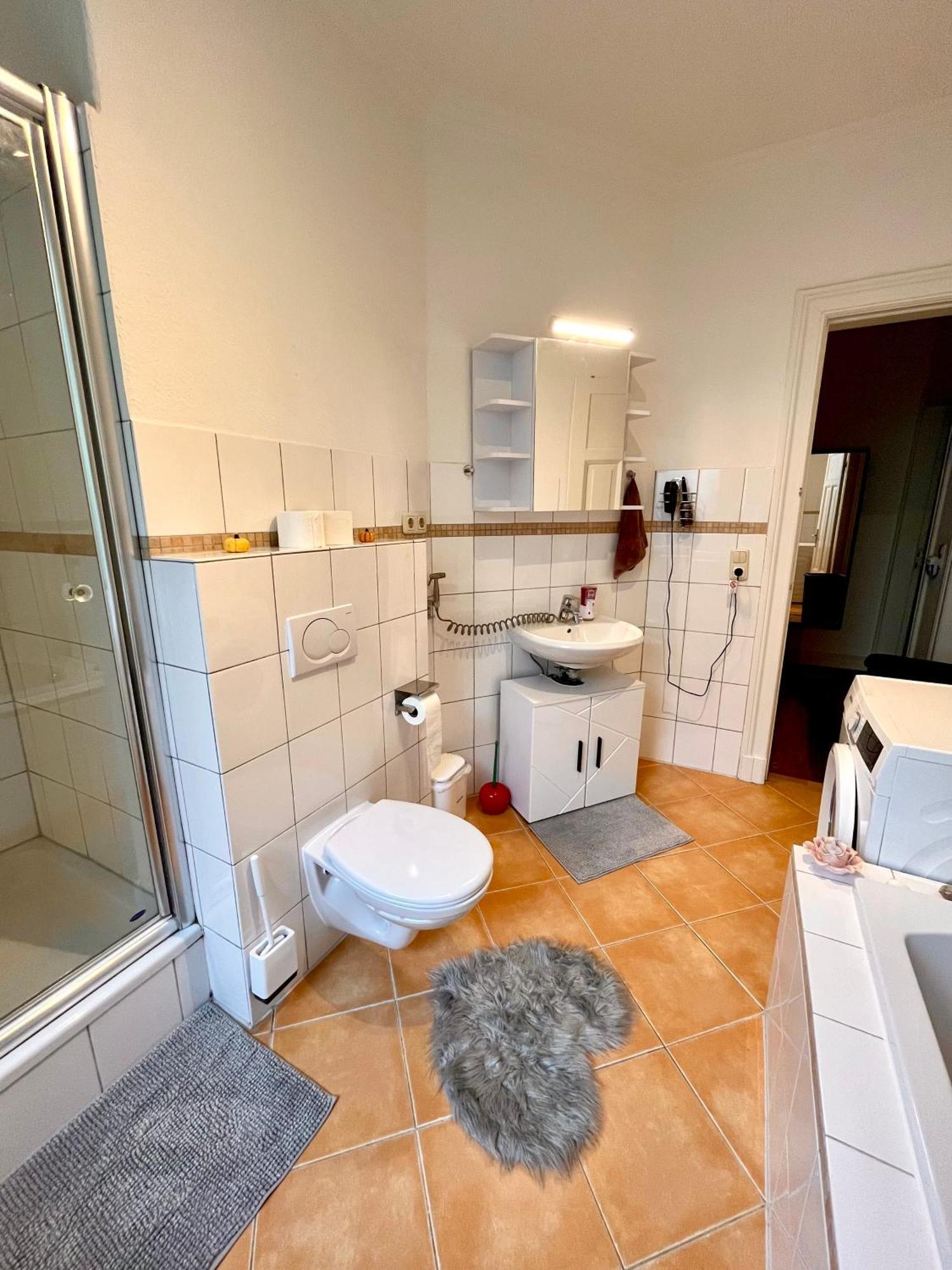Doppelzimmer Mit Terrasse In Privatem Zuhause Lübeck Eksteriør billede