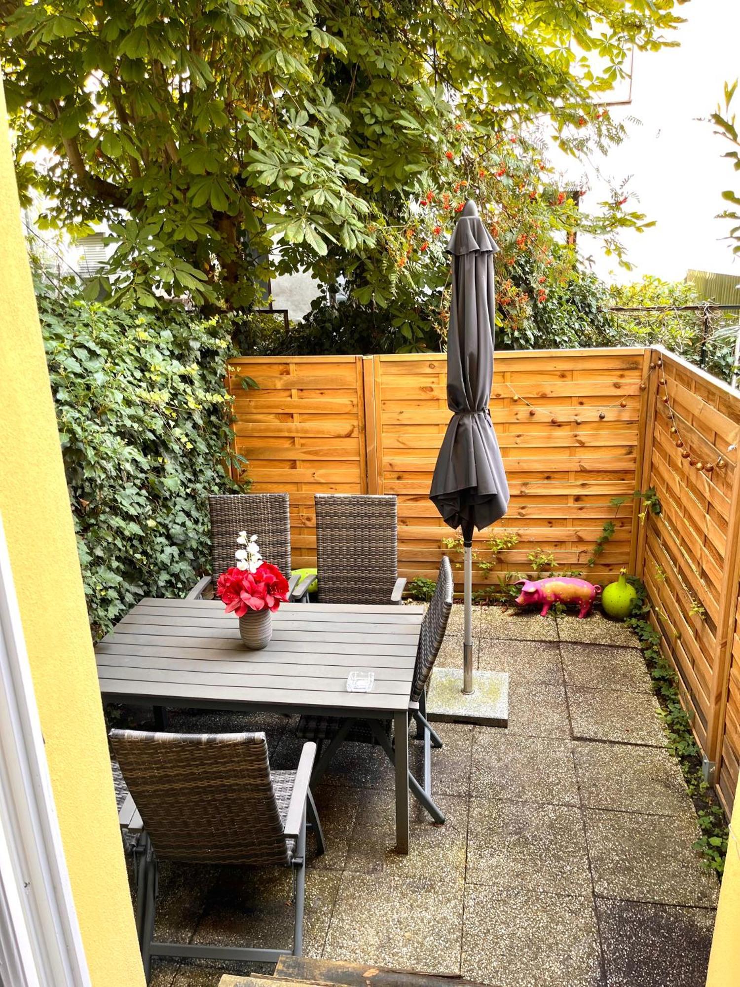 Doppelzimmer Mit Terrasse In Privatem Zuhause Lübeck Eksteriør billede